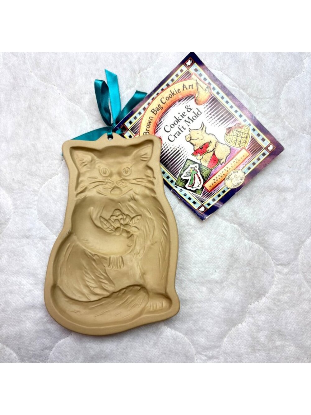 Vtg Brown Bag Cookie Art Stoneware Mold 1983 Sitting Cat Bouquet w/Recipe Tag